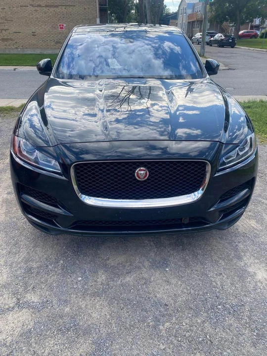 2017 Jaguar F-Pace - Image 5 of 13