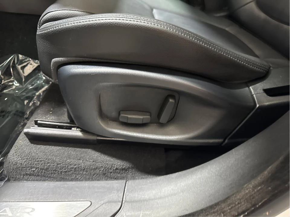 2017 Jaguar F-Pace - Image 19 of 20