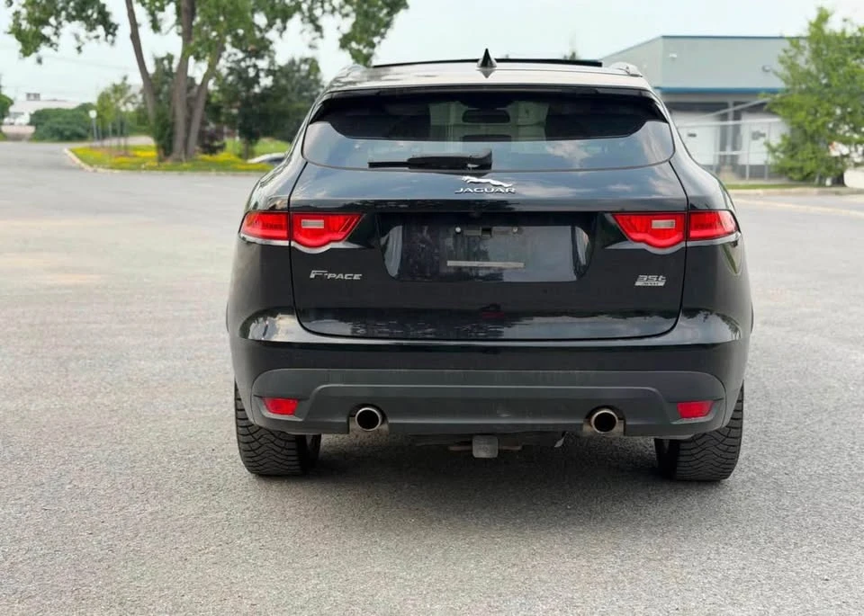 2017 Jaguar F-Pace - Image 5 of 14