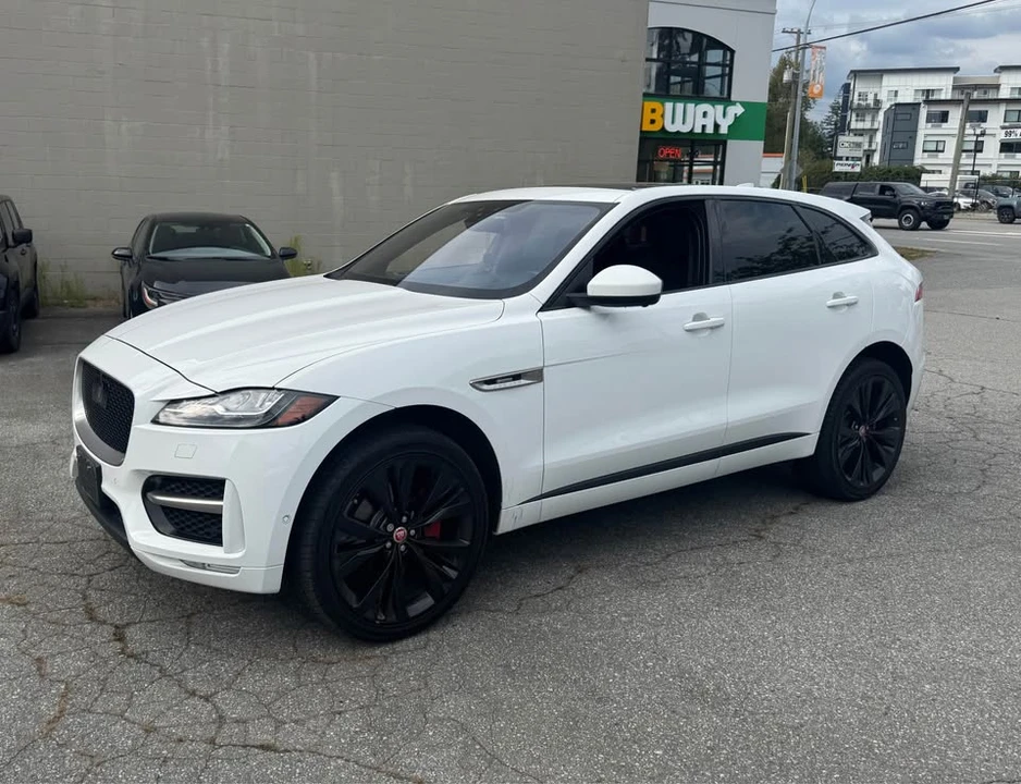 2017 Jaguar F-Pace - Image 4 of 8