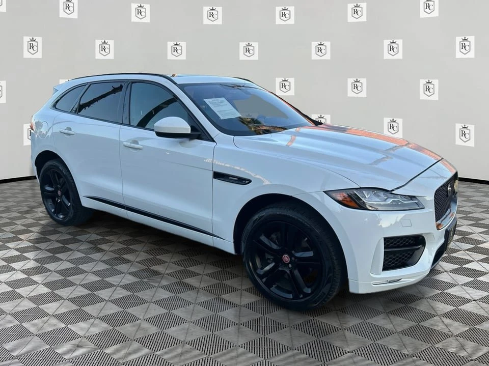 2017 Jaguar F-Pace - Image 3 of 19