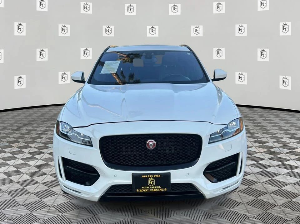 2017 Jaguar F-Pace - Image 2 of 19