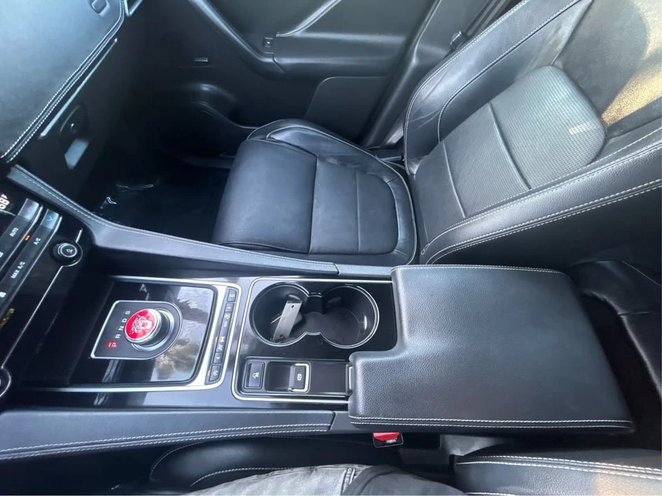 2017 Jaguar F-Pace - Image 17 of 19