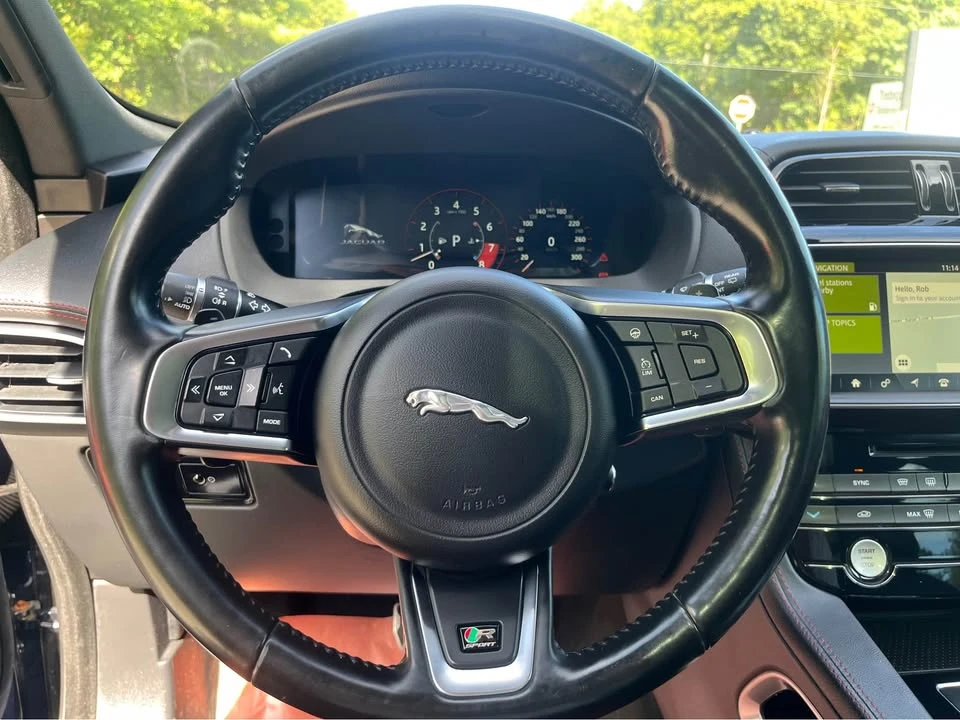 2017 Jaguar F-Pace - Image 18 of 20