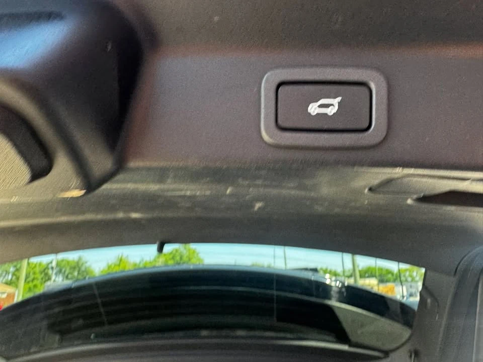 2017 Jaguar F-Pace - Image 14 of 20