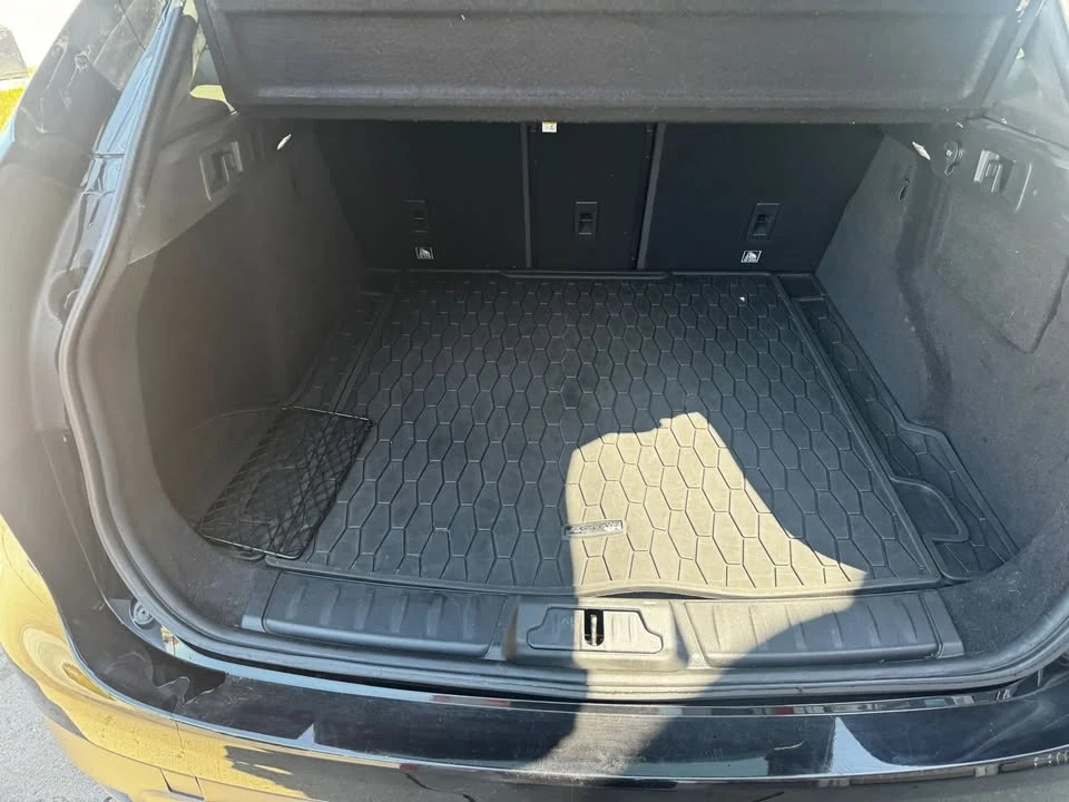 2017 Jaguar F-Pace - Image 13 of 20