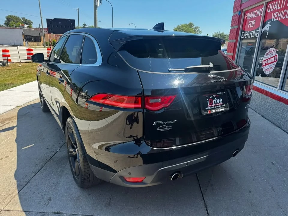 2017 Jaguar F-Pace - Image 4 of 20