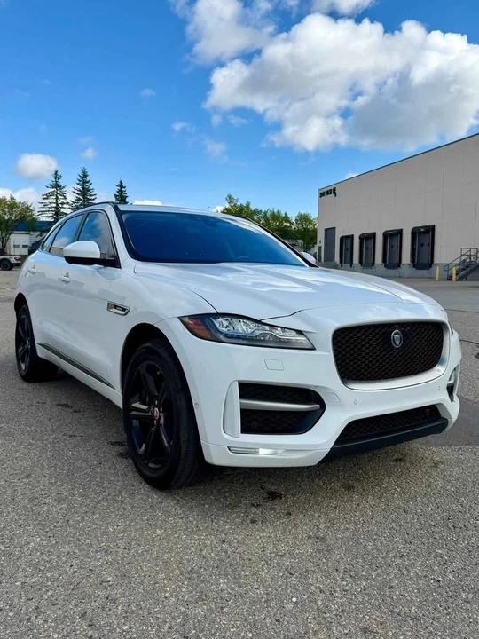 2017 Jaguar F-Pace - Image 2 of 14