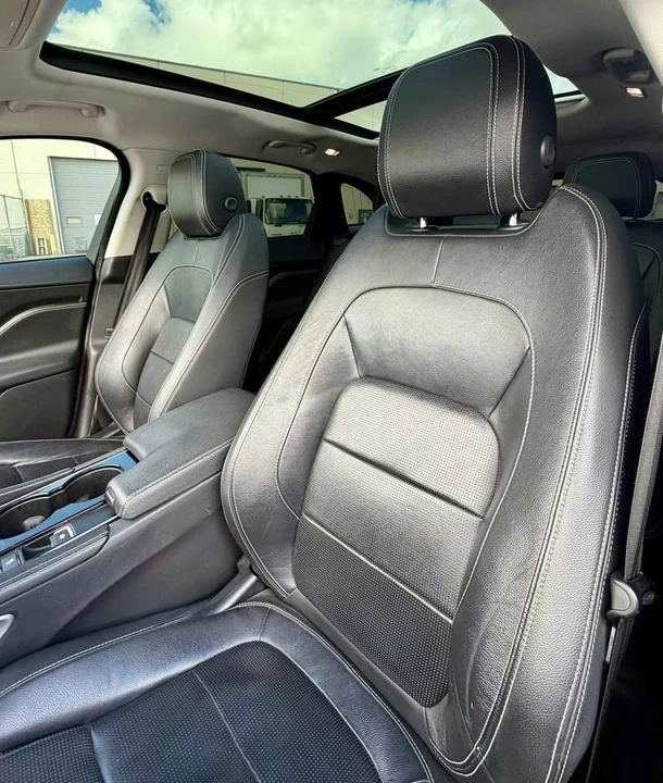 2017 Jaguar F-Pace - Image 11 of 14