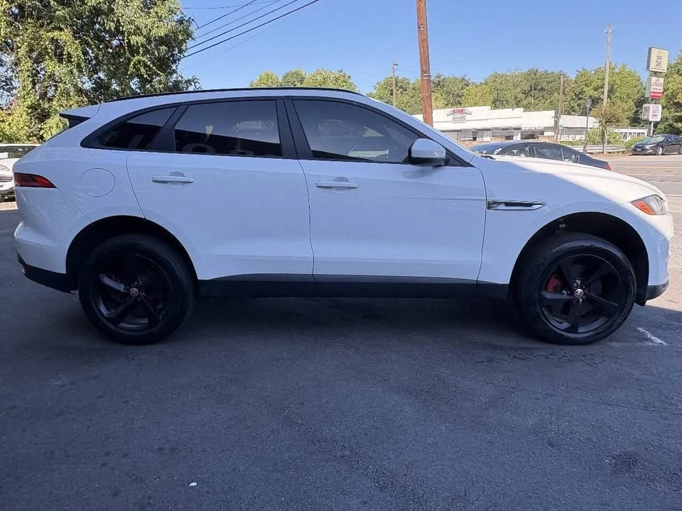 2017 Jaguar F-Pace - Image 7 of 20