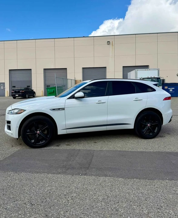 2017 Jaguar F-Pace - Image 3 of 14