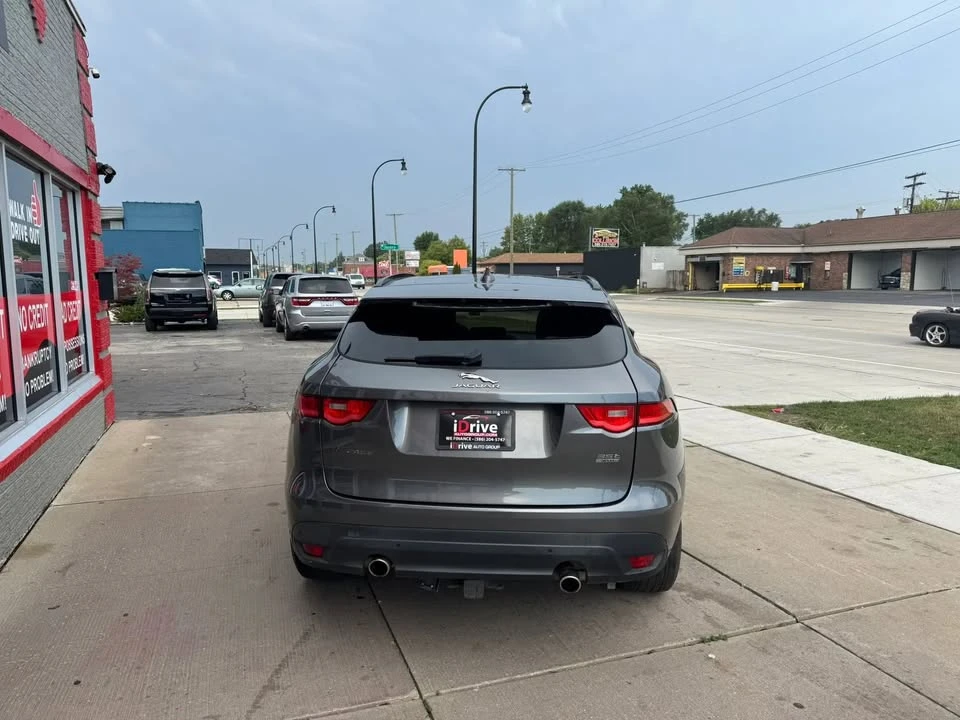2017 Jaguar F-Pace - Image 3 of 20