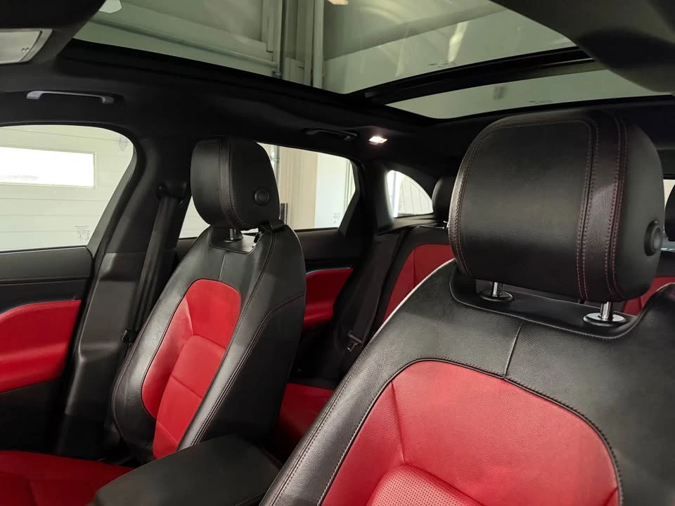 2017 Jaguar F-Pace - Image 11 of 20