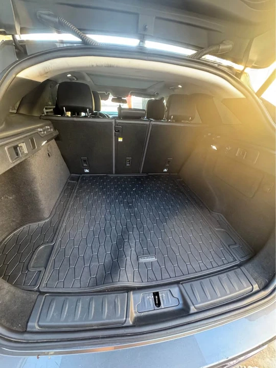 2017 Jaguar F-Pace - Image 6 of 6