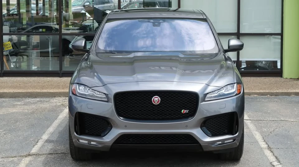 2017 Jaguar F-Pace - Image 4 of 20