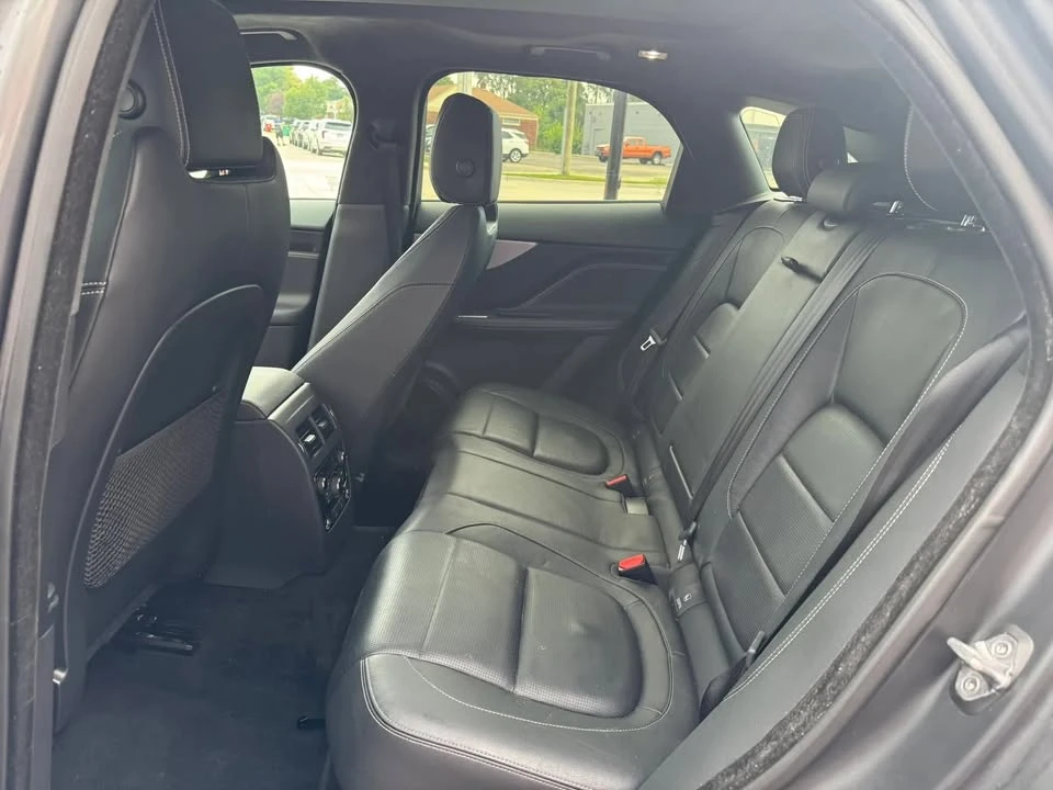 2017 Jaguar F-Pace - Image 18 of 20