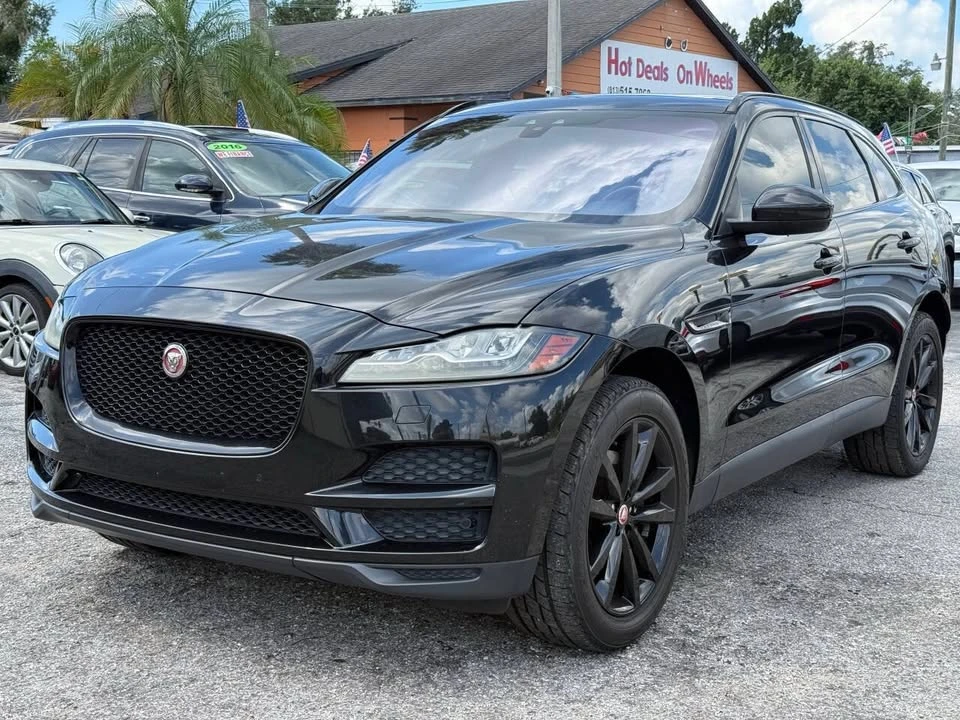 2017 Jaguar F-Pace - Image 3 of 20