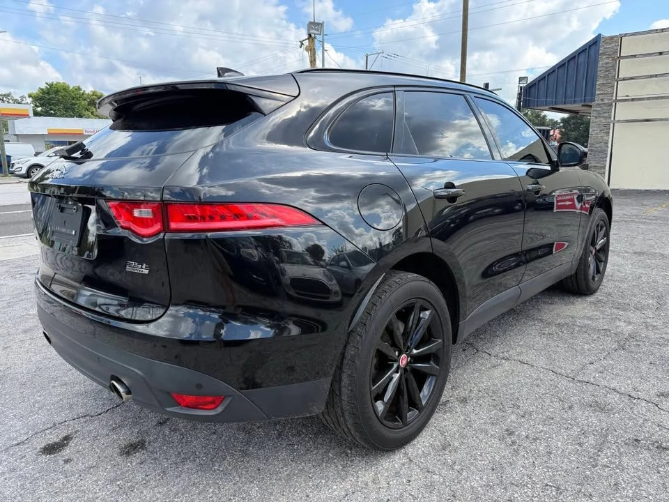 2017 Jaguar F-Pace - Image 7 of 20