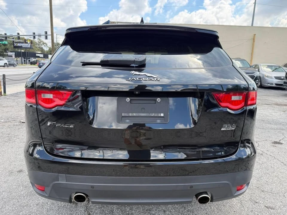 2017 Jaguar F-Pace - Image 6 of 20