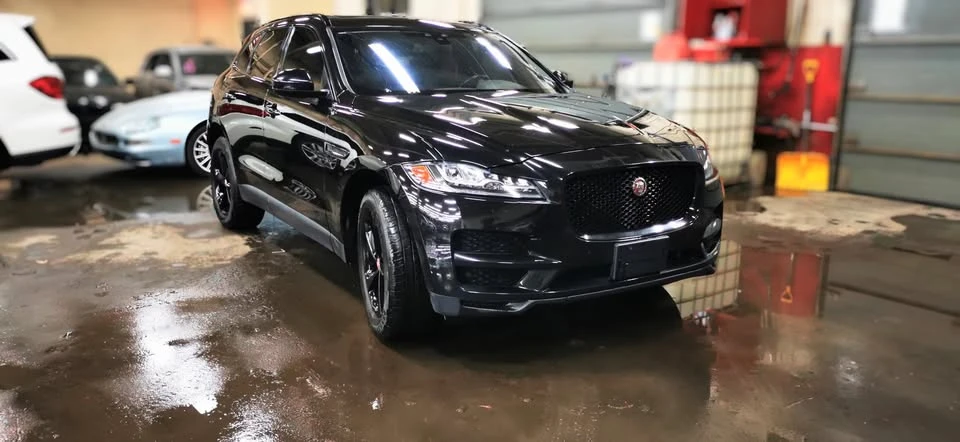 2017 Jaguar F-Pace - Image 3 of 11