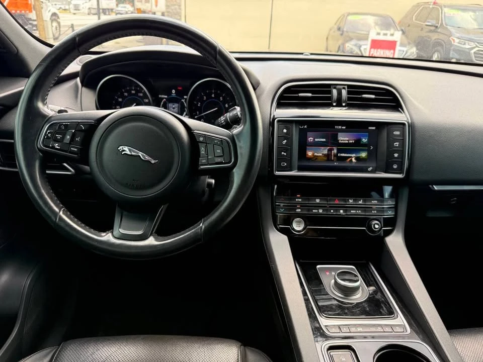 2017 Jaguar F-Pace - Image 14 of 20