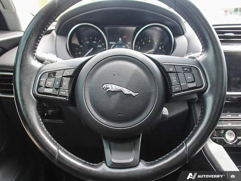 2017 Jaguar F-Pace - Image 11 of 14