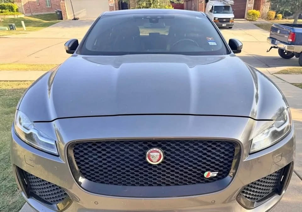 2017 Jaguar F-Pace - Image 10 of 10