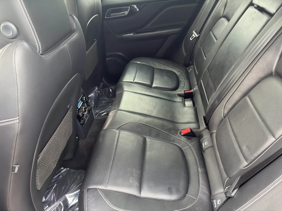 2017 Jaguar F-Pace - Image 11 of 18