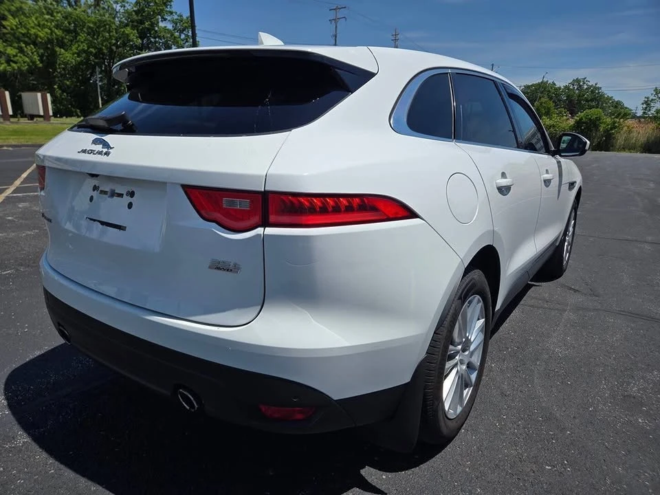 2017 Jaguar F-Pace - Image 6 of 19
