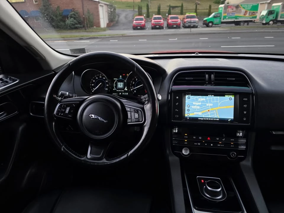 2017 Jaguar F-Pace - Image 16 of 20