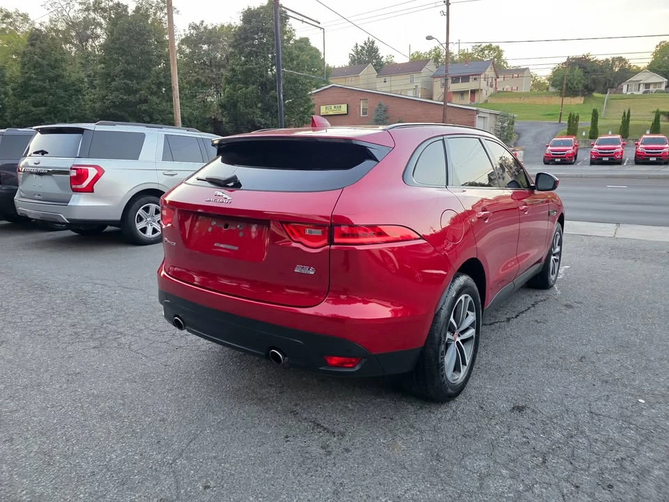 2017 Jaguar F-Pace - Image 5 of 20
