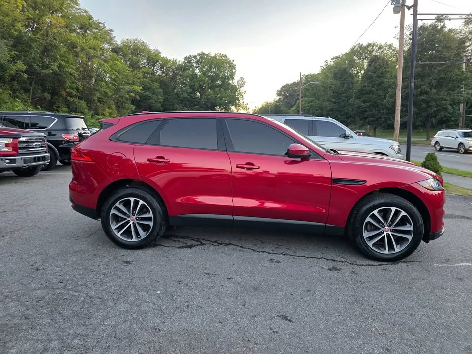 2017 Jaguar F-Pace - Image 4 of 20