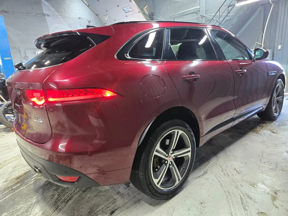 2017 Jaguar F-Pace - Image 8 of 17