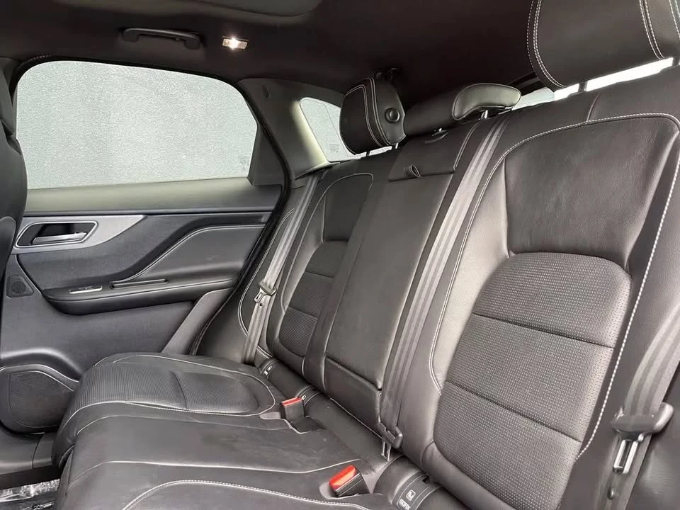 2017 Jaguar F-Pace - Image 13 of 18