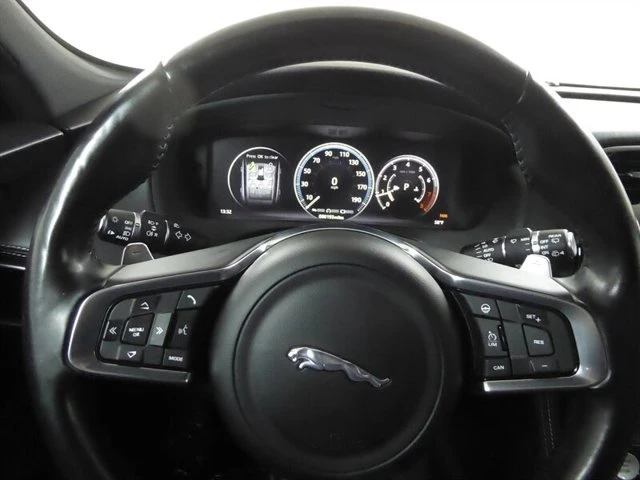 2017 Jaguar F-Pace - Image 10 of 20