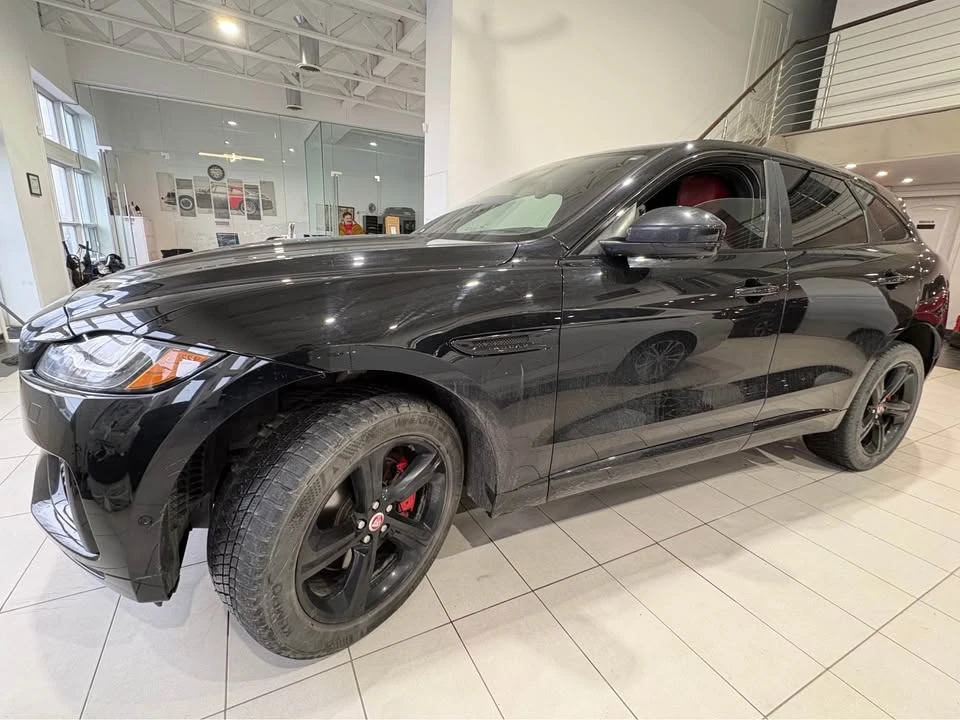 2017 Jaguar F-Pace - Image 6 of 17