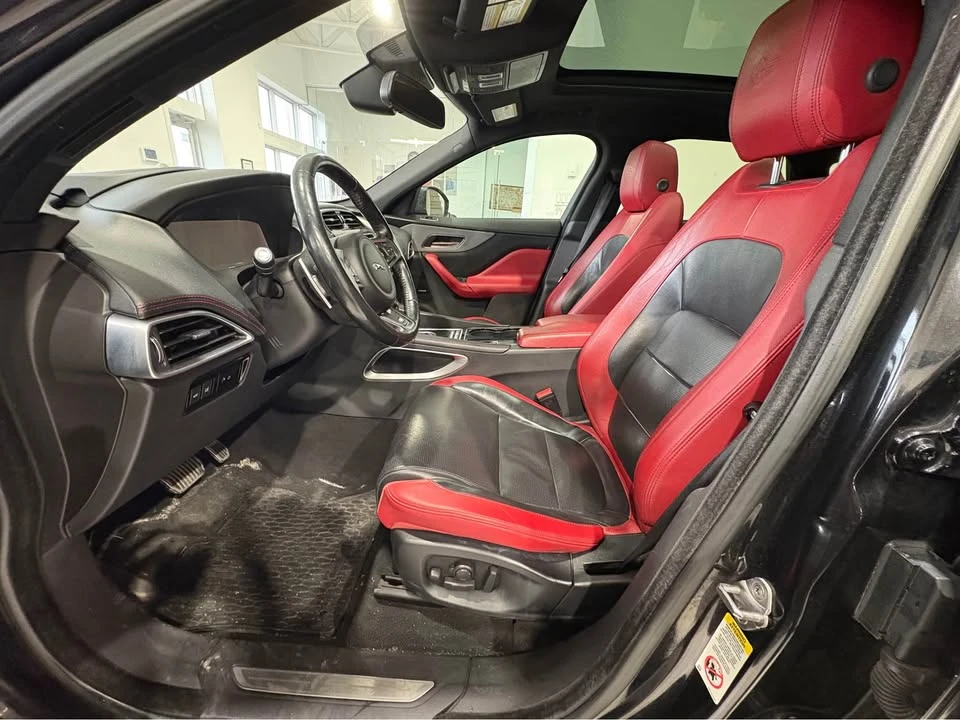 2017 Jaguar F-Pace - Image 15 of 17