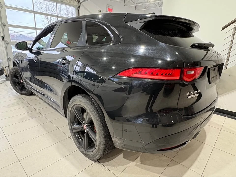 2017 Jaguar F-Pace - Image 5 of 17