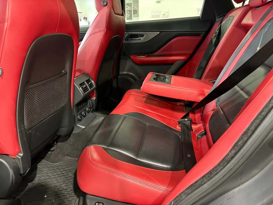 2017 Jaguar F-Pace - Image 12 of 17