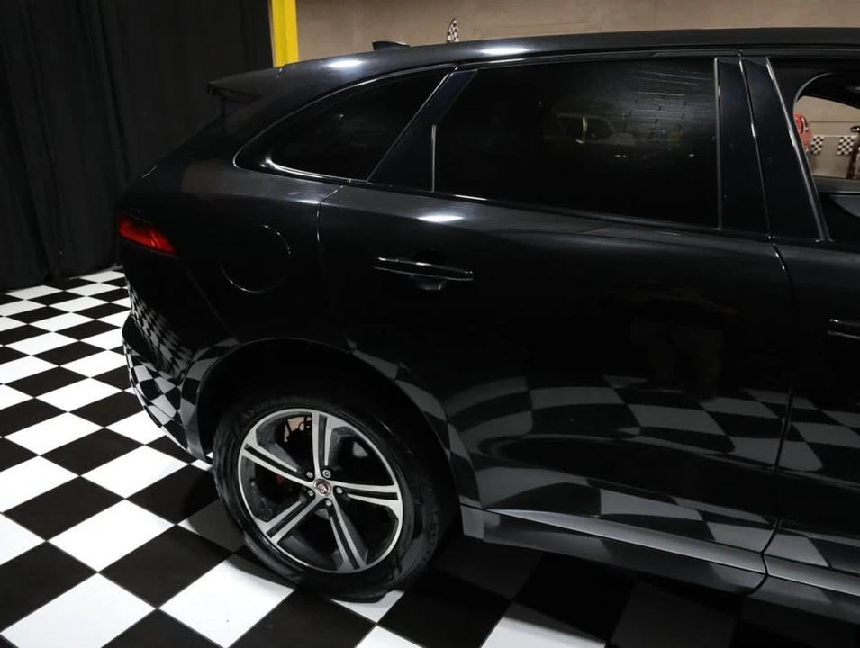 2017 Jaguar F-Pace - Image 16 of 20