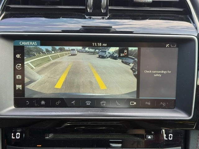 2017 Jaguar F-Pace - Image 6 of 6