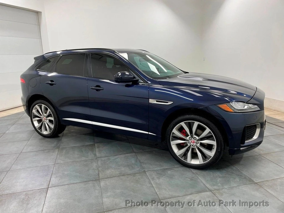 2017 Jaguar F-Pace - Image 9 of 12