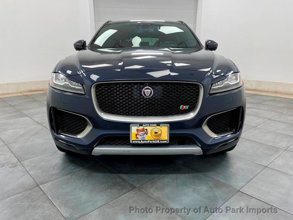 2017 Jaguar F-Pace - Image 11 of 12