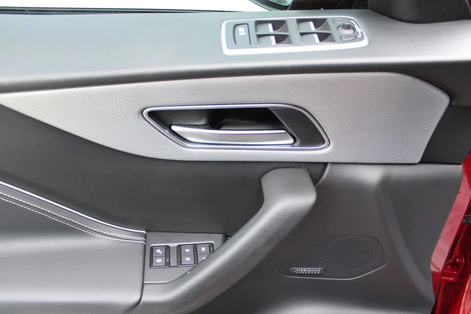 2017 Jaguar F-Pace - Image 6 of 20