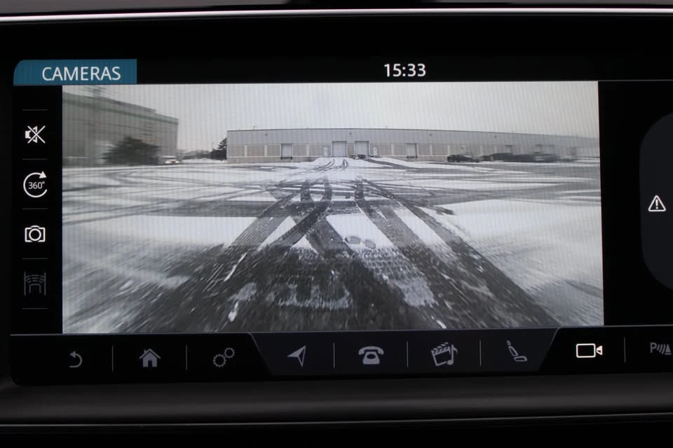 2017 Jaguar F-Pace - Image 19 of 20