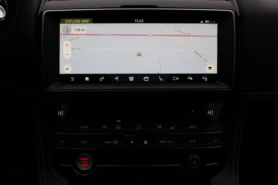 2017 Jaguar F-Pace - Image 8 of 20