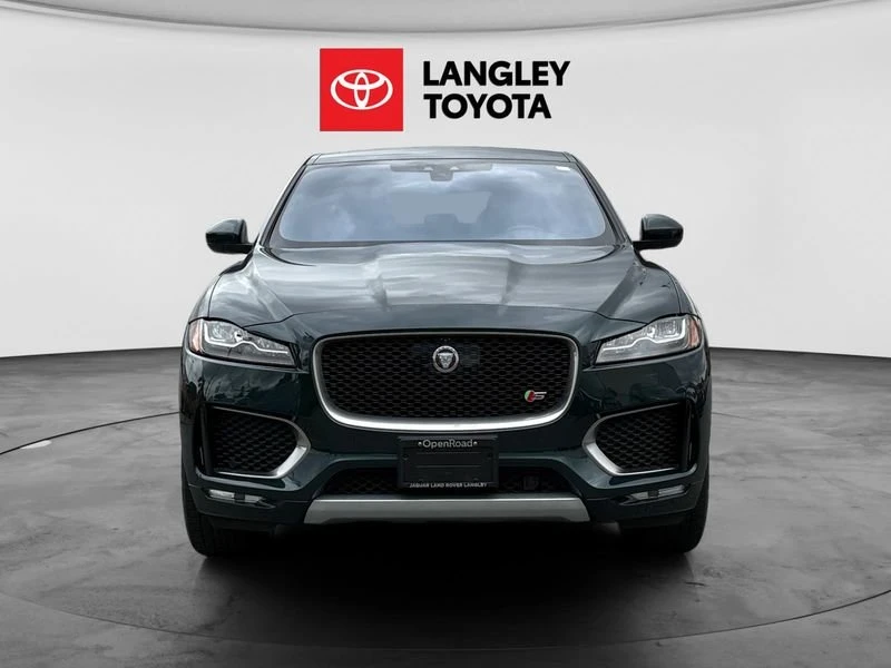 2017 Jaguar F-Pace - Image 2 of 18