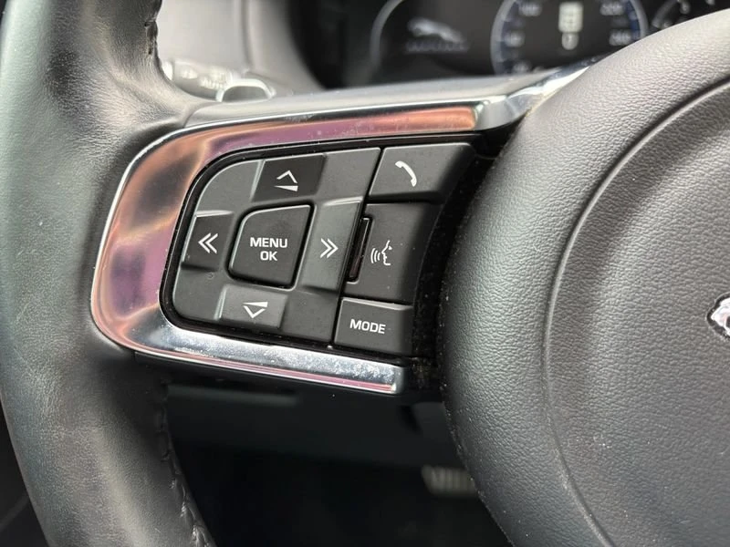 2017 Jaguar F-Pace - Image 12 of 18