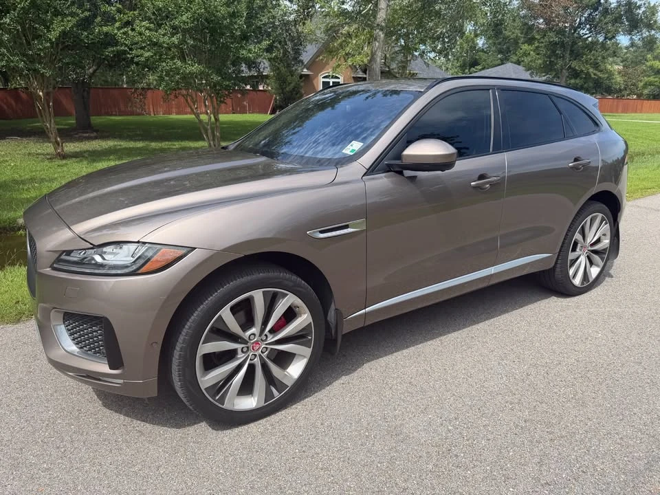 2017 Jaguar F-Pace - Image 3 of 11