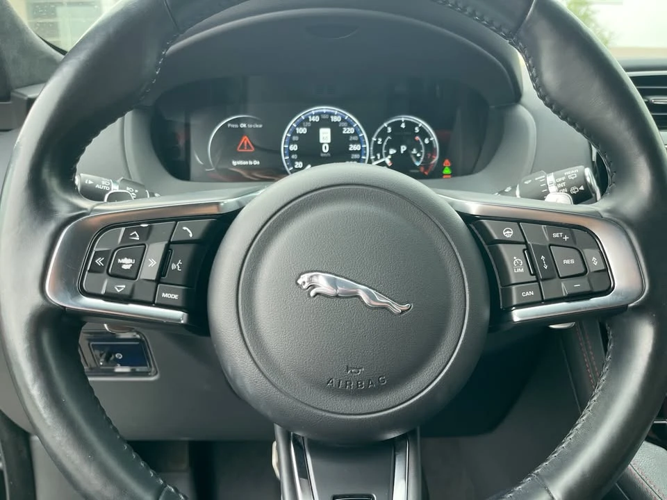 2017 Jaguar F-Pace - Image 6 of 18